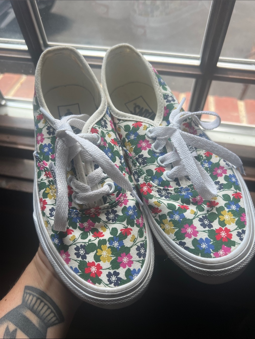 Vans Kids Floral Lace-Up Sneakers - White with Multicolor Flowers